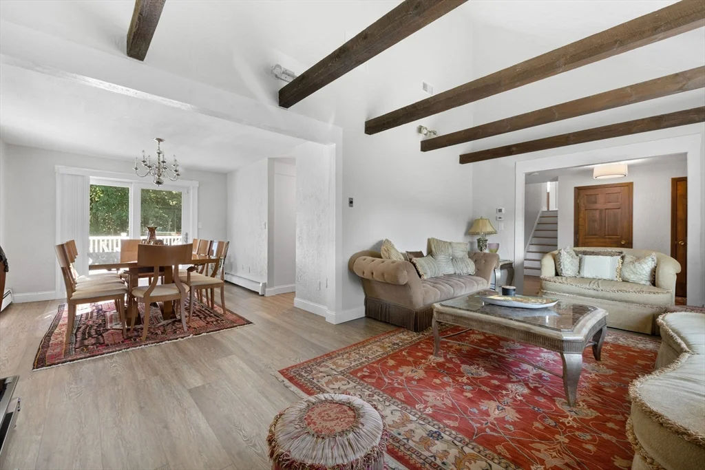46 Juniper Dr, Saugus