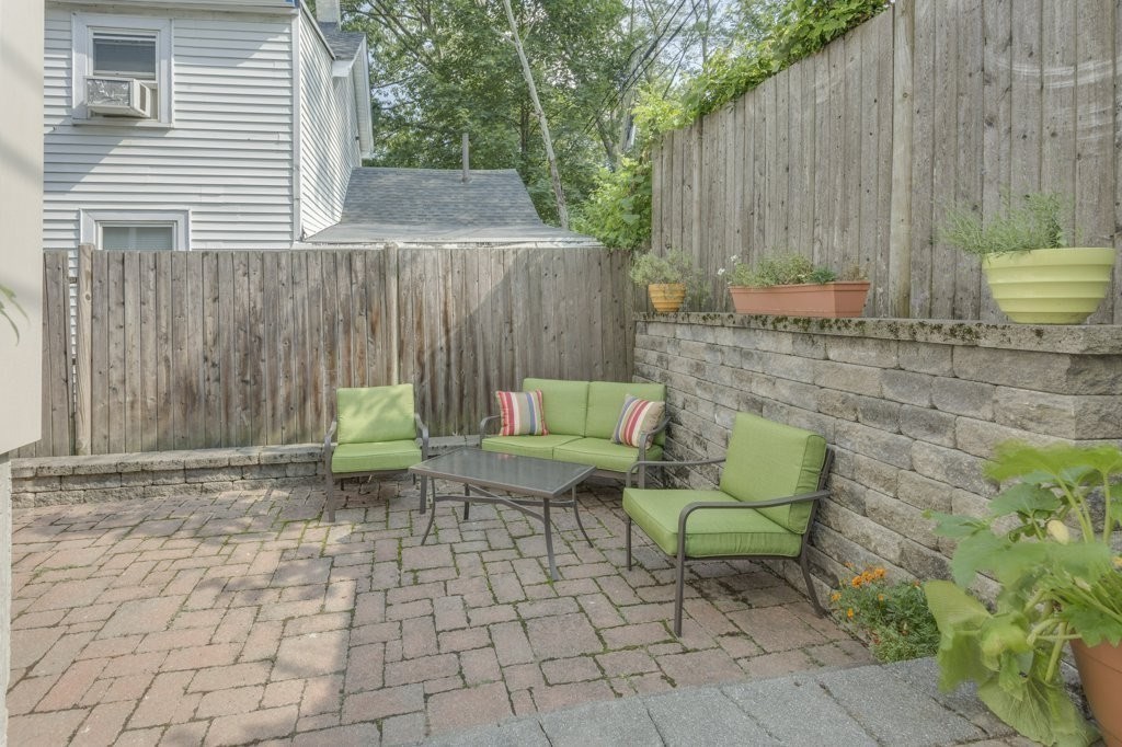 13 Downer Ct, Dorchester