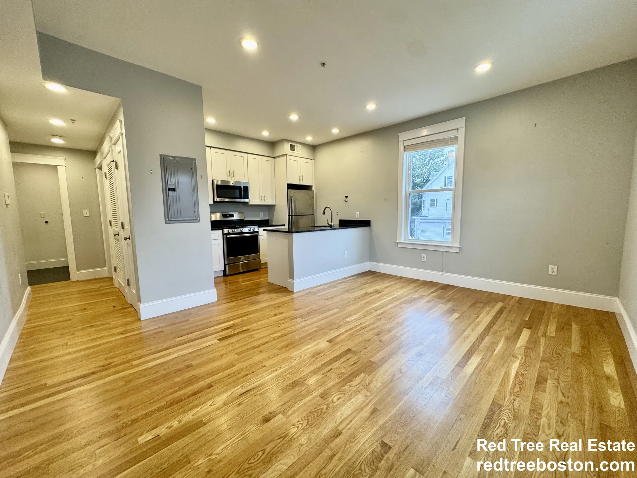 405 South Huntington Ave, Jamaica Plain