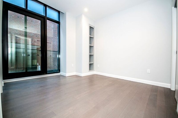 140 Shawmut Ave, South End