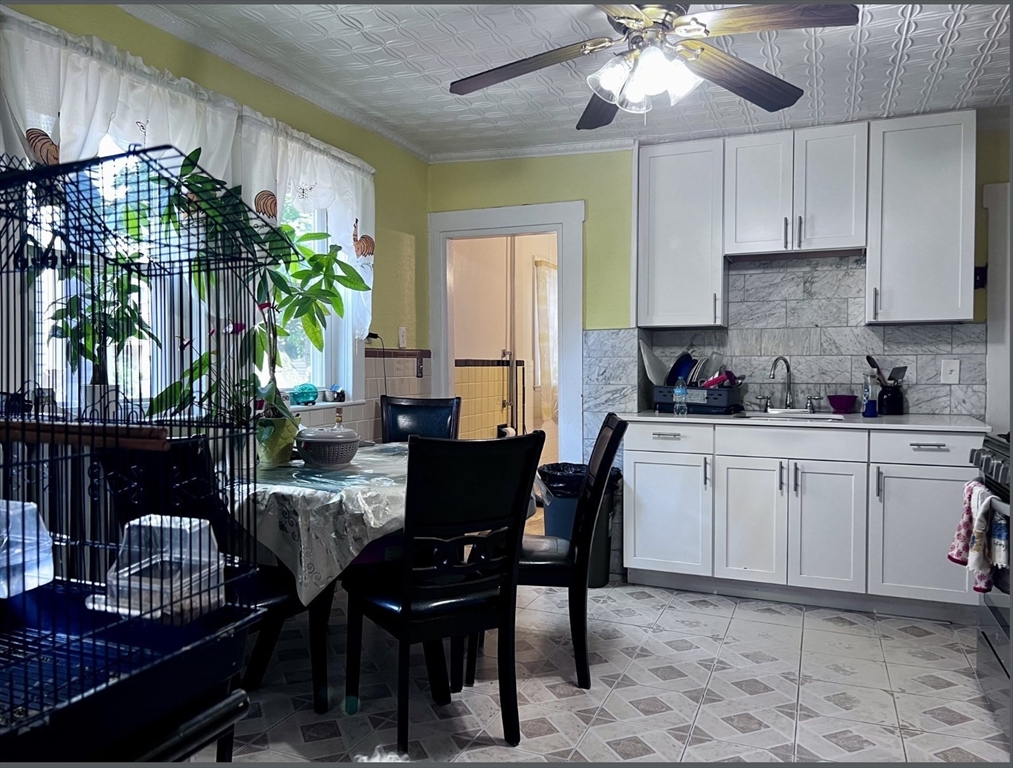 6 Richardson Ter, Magoun Square