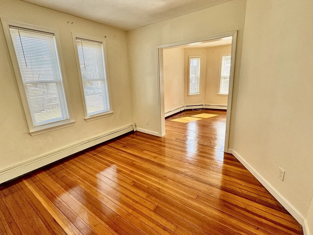 21 Warren St, Revere
