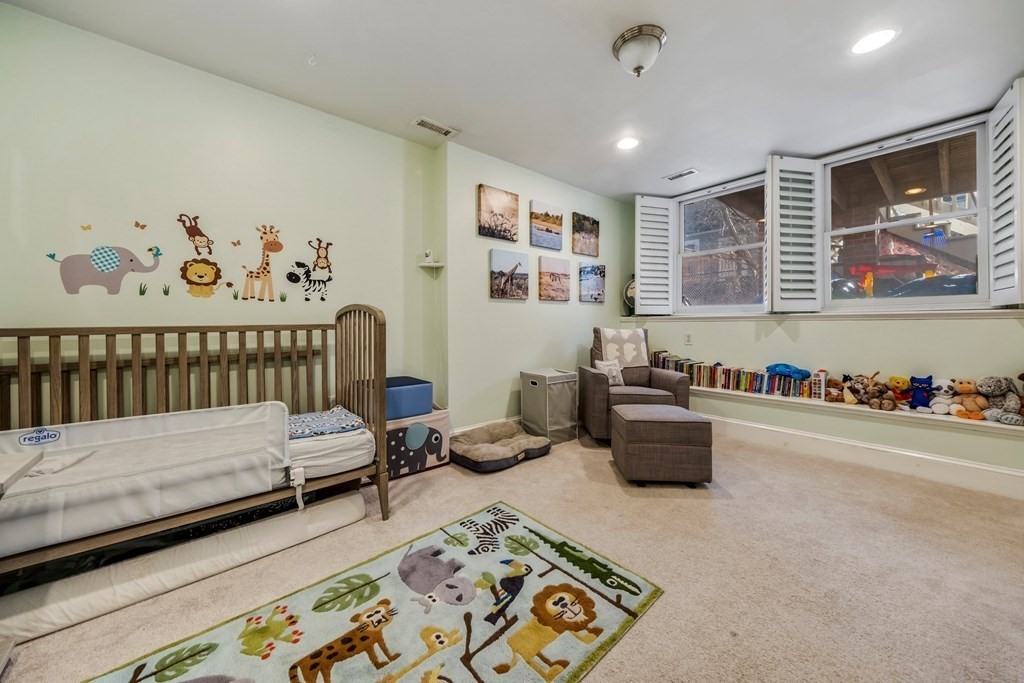 673 E 2nd St, South Boston