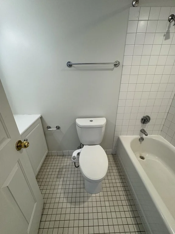 10 Museum Way, East Cambridge