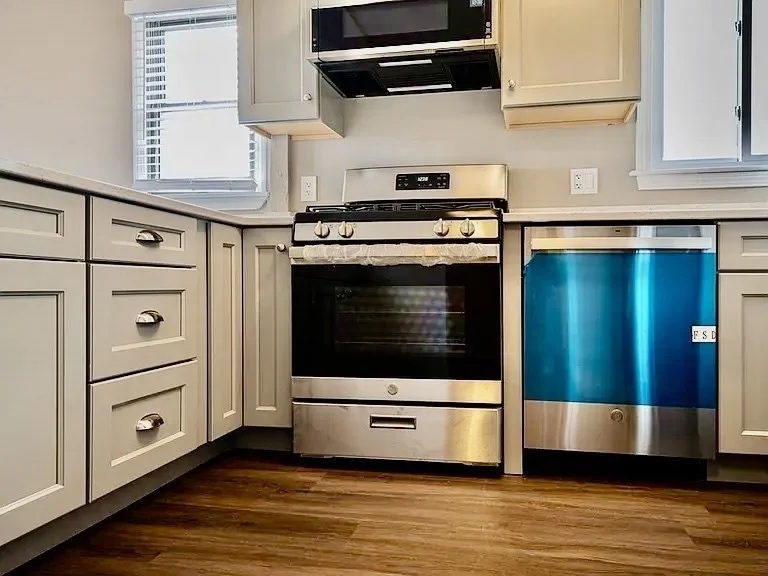 1440 Columbia Rd, South Boston
