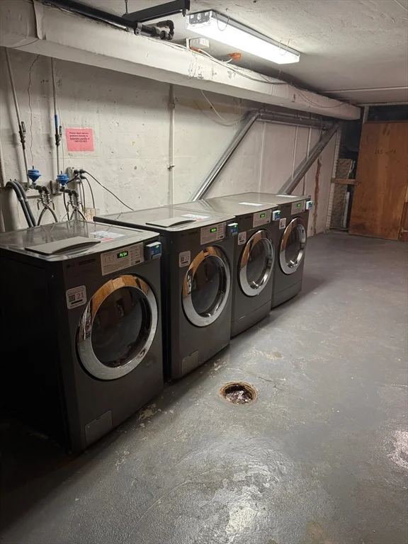 137 Lake Shore Rd, Brighton