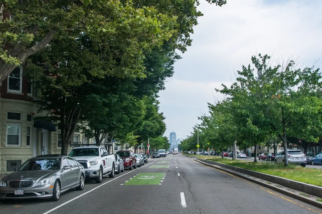 79 Brighton Ave, Allston