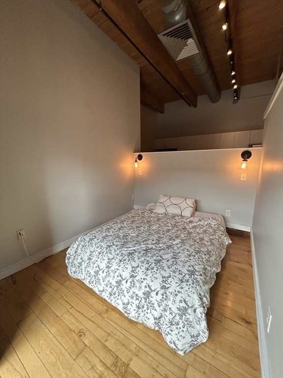 21 Wormwood St, Seaport District