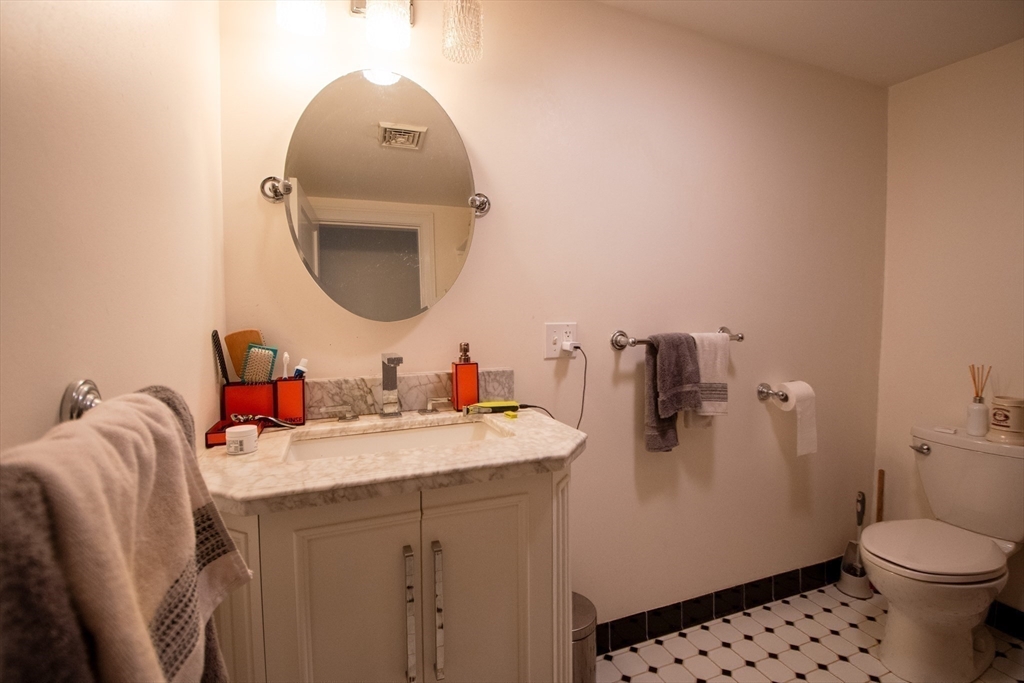 440 Hanover, North End