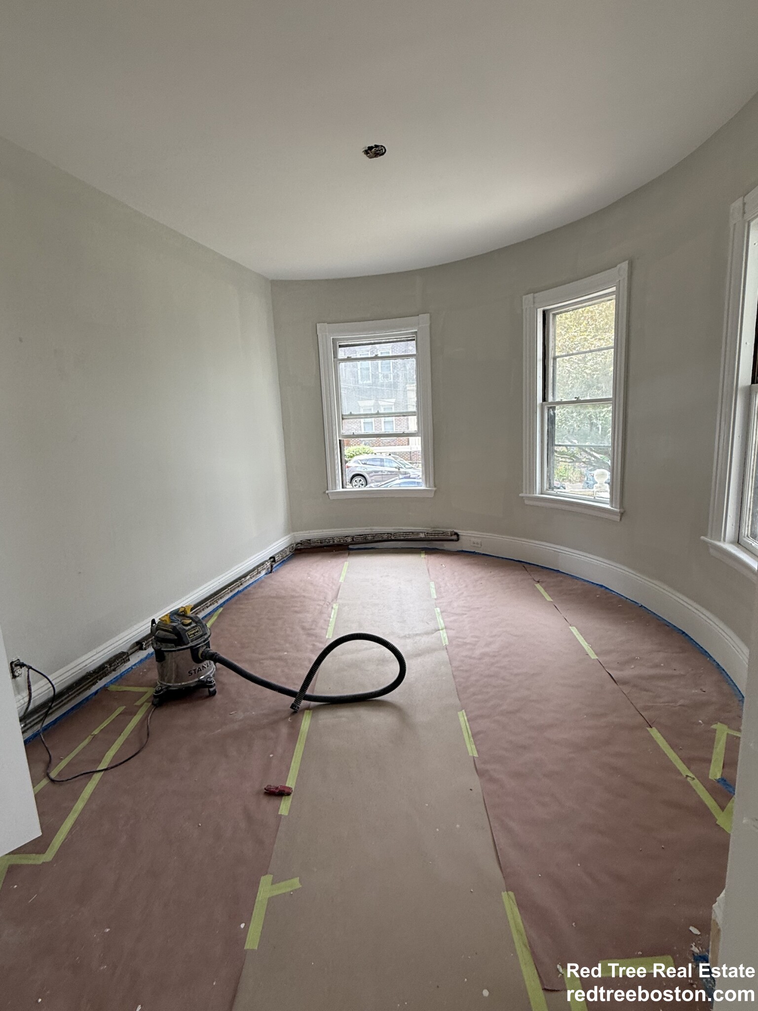 18 Quint Ave, Allston