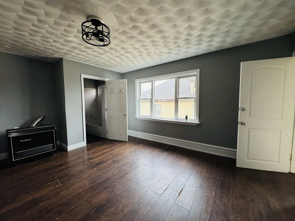 166 Bradford Ave, Fall River