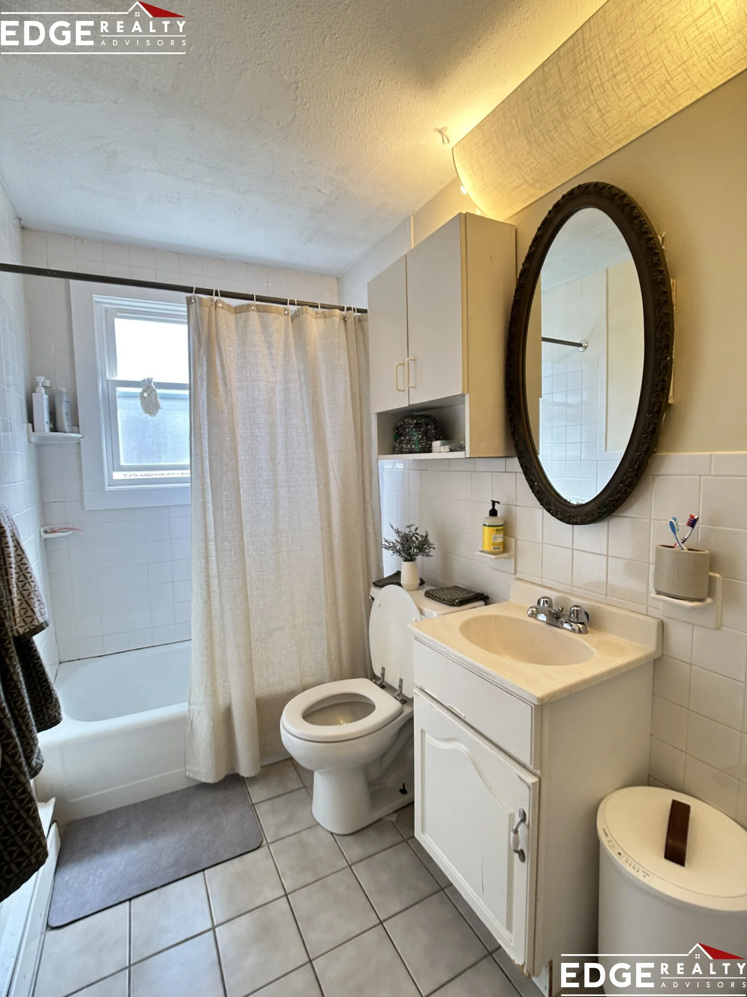 18 Anselm Ter, Brighton