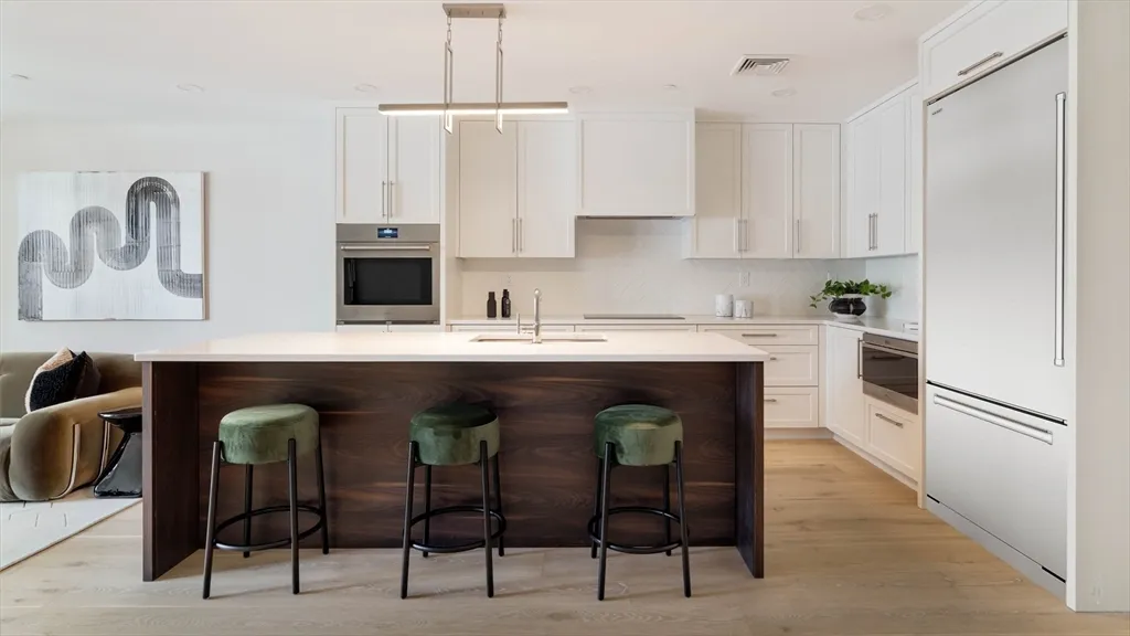 20 Kinmonth Rd, Newton