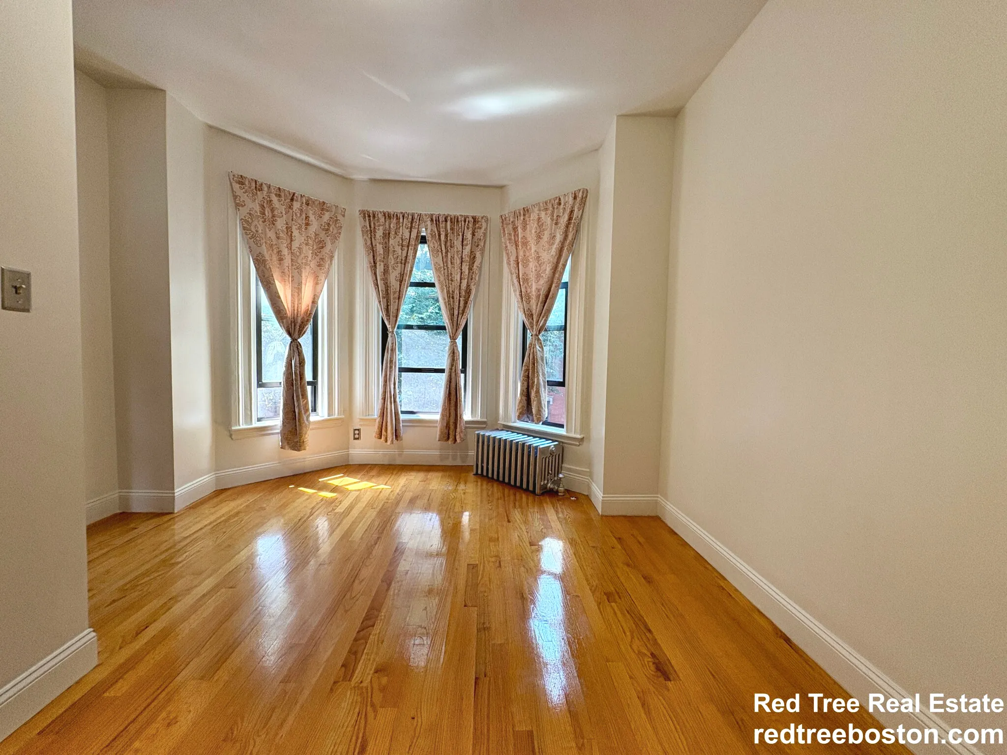 49 Dwight St, South End