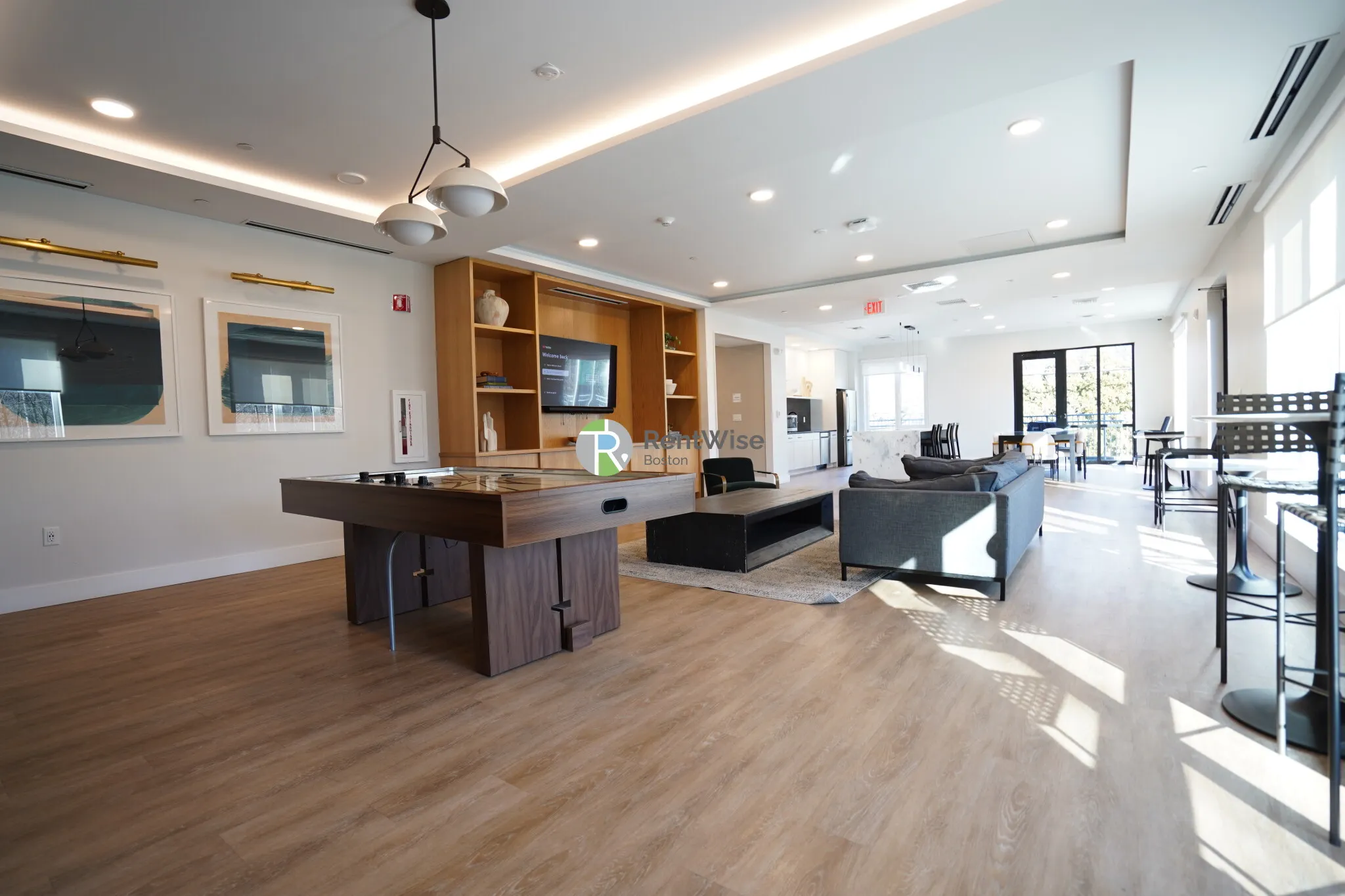 289 Walk Hill St, Roslindale