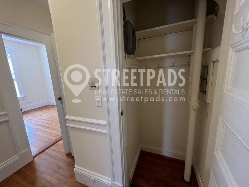 2 Ware St, Mid-Cambridge