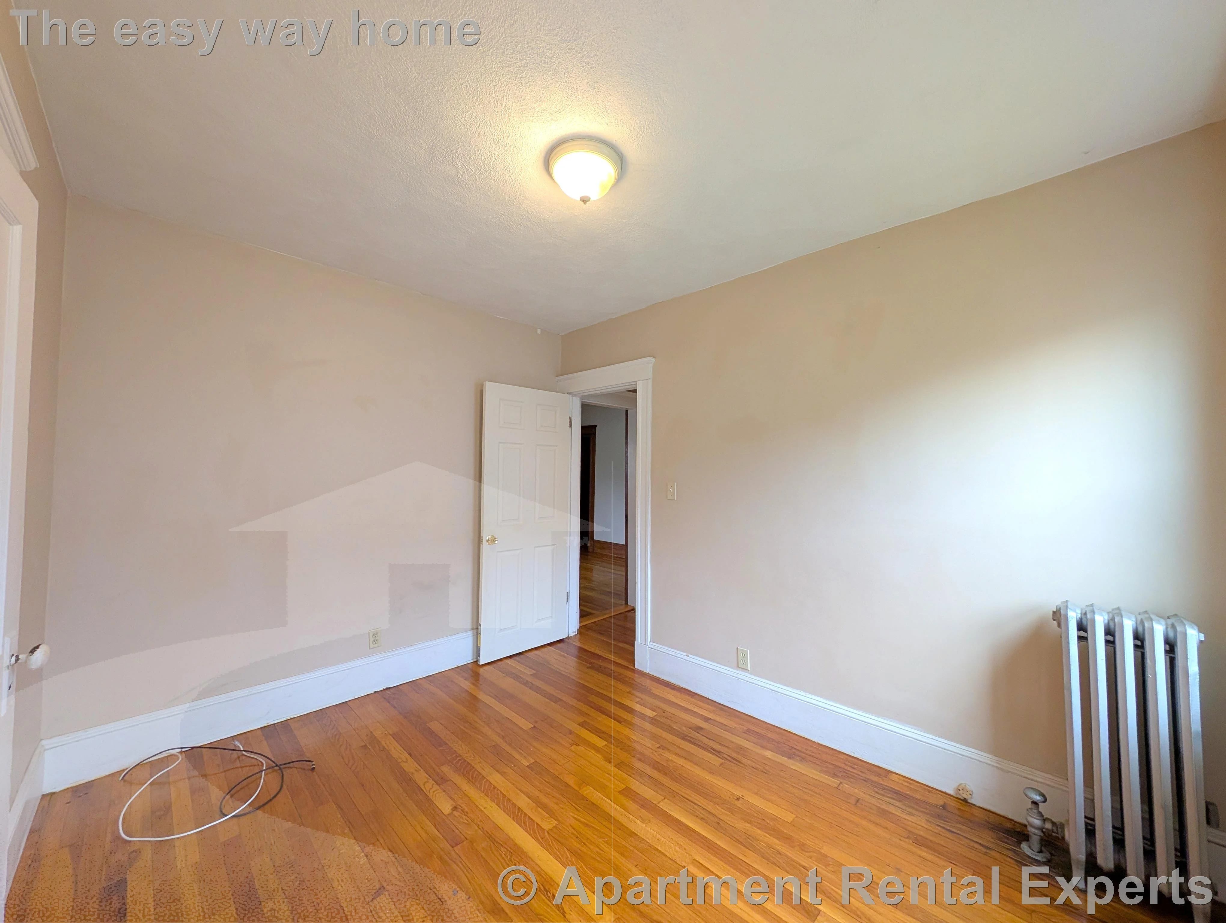 85 Billings Ave, Tufts