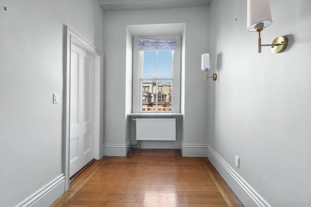 348 Marlborough St, Back Bay