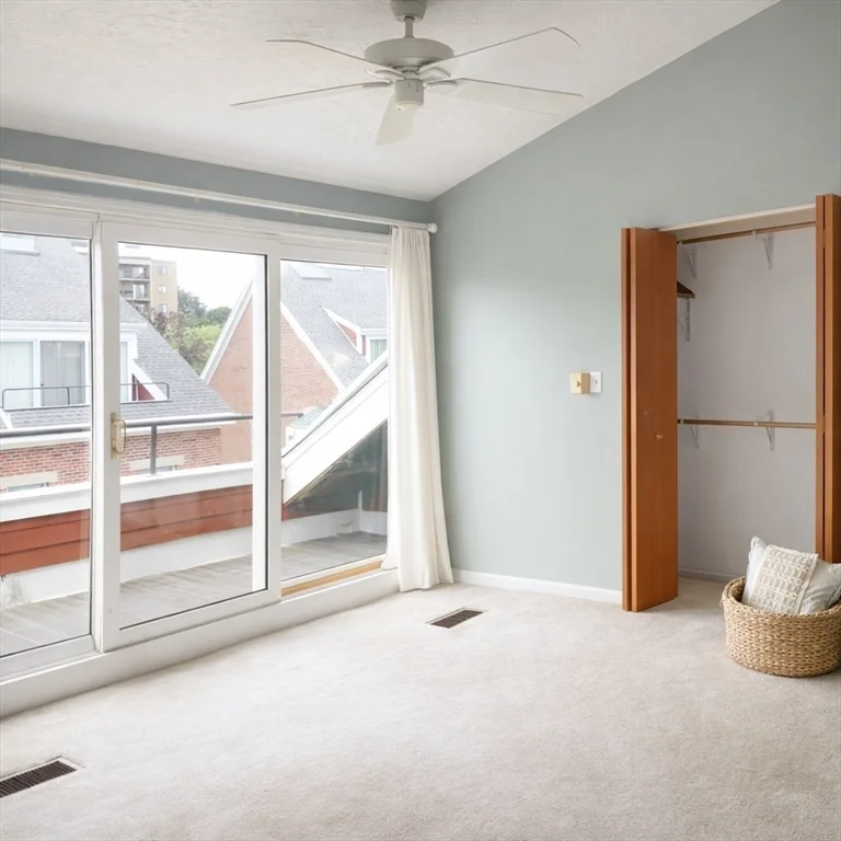 154 Quincy Shore Dr, Quincy