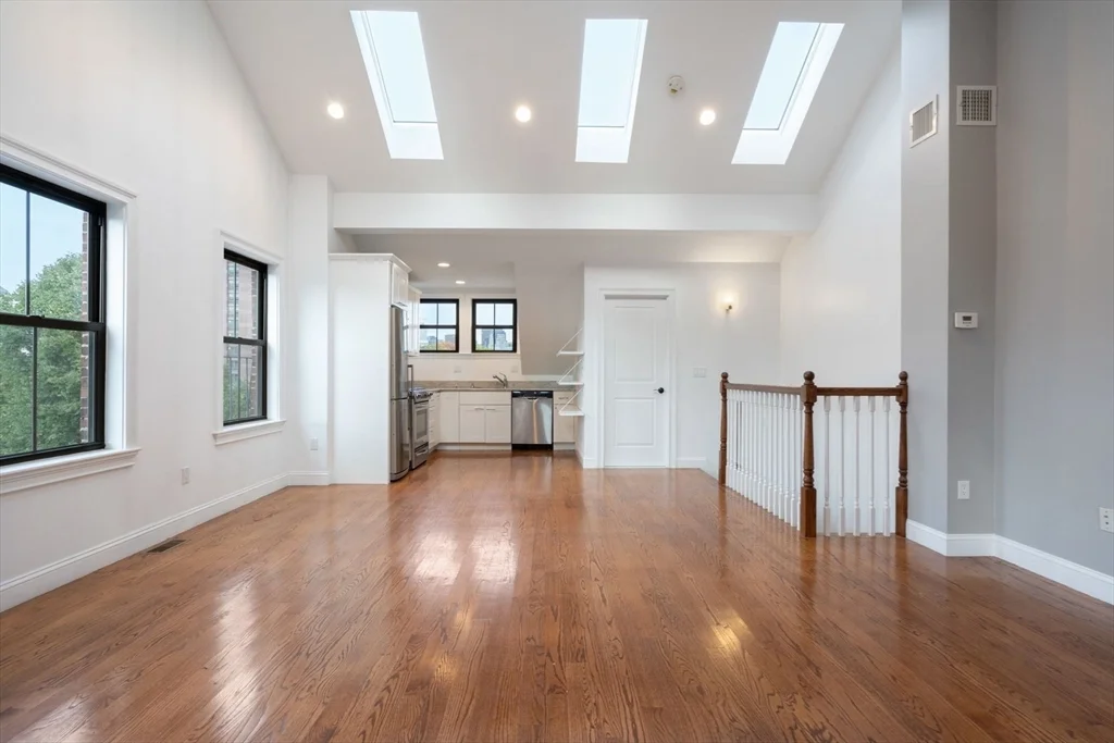 83 W Brookline St, South End