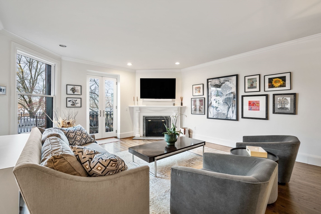 408 Beacon St, Back Bay