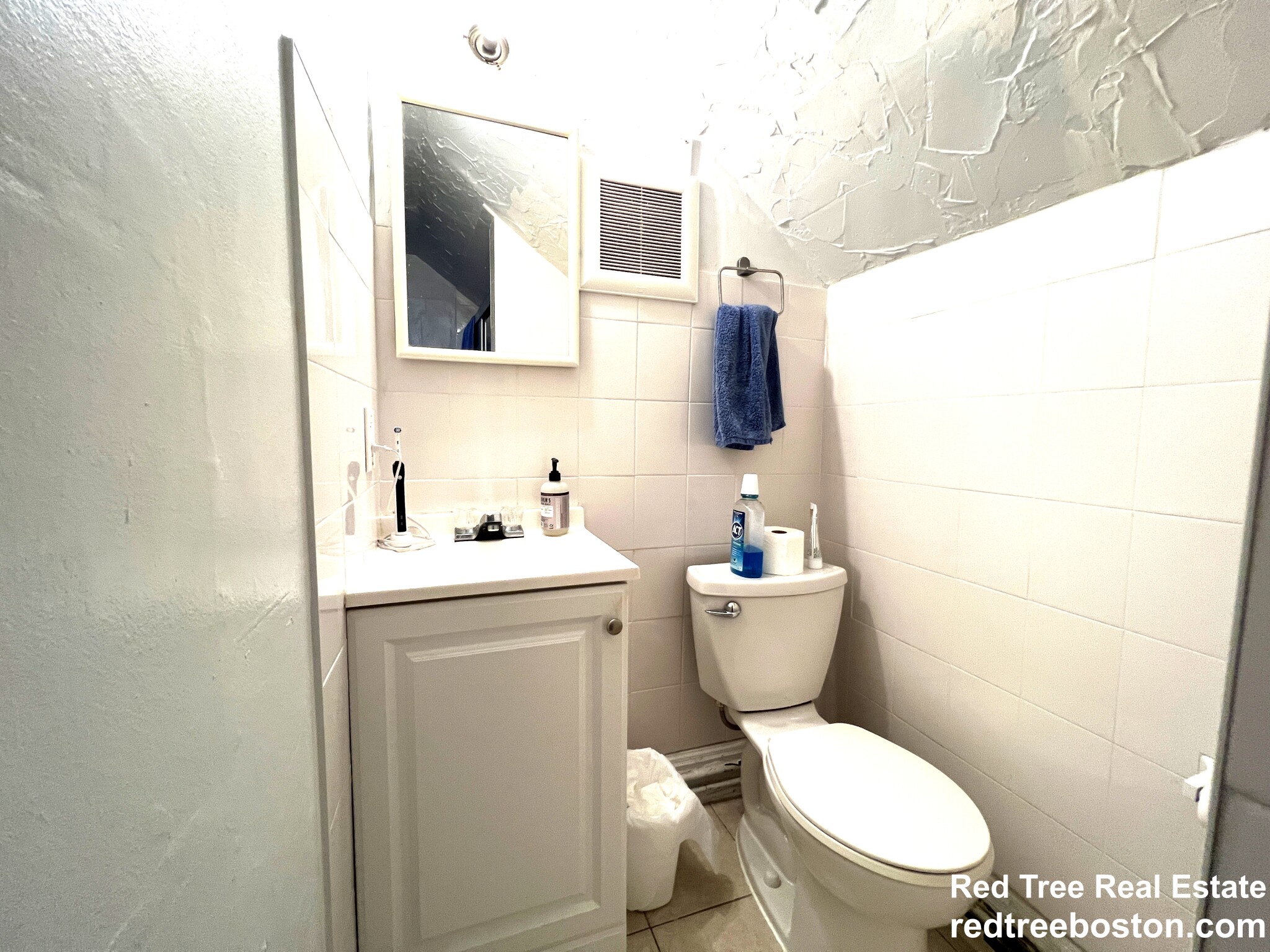 35 Danforth St, Jamaica Plain