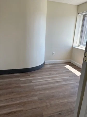 8 Museum Way, East Cambridge