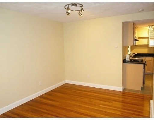 64 Commonwealth Ave, Back Bay