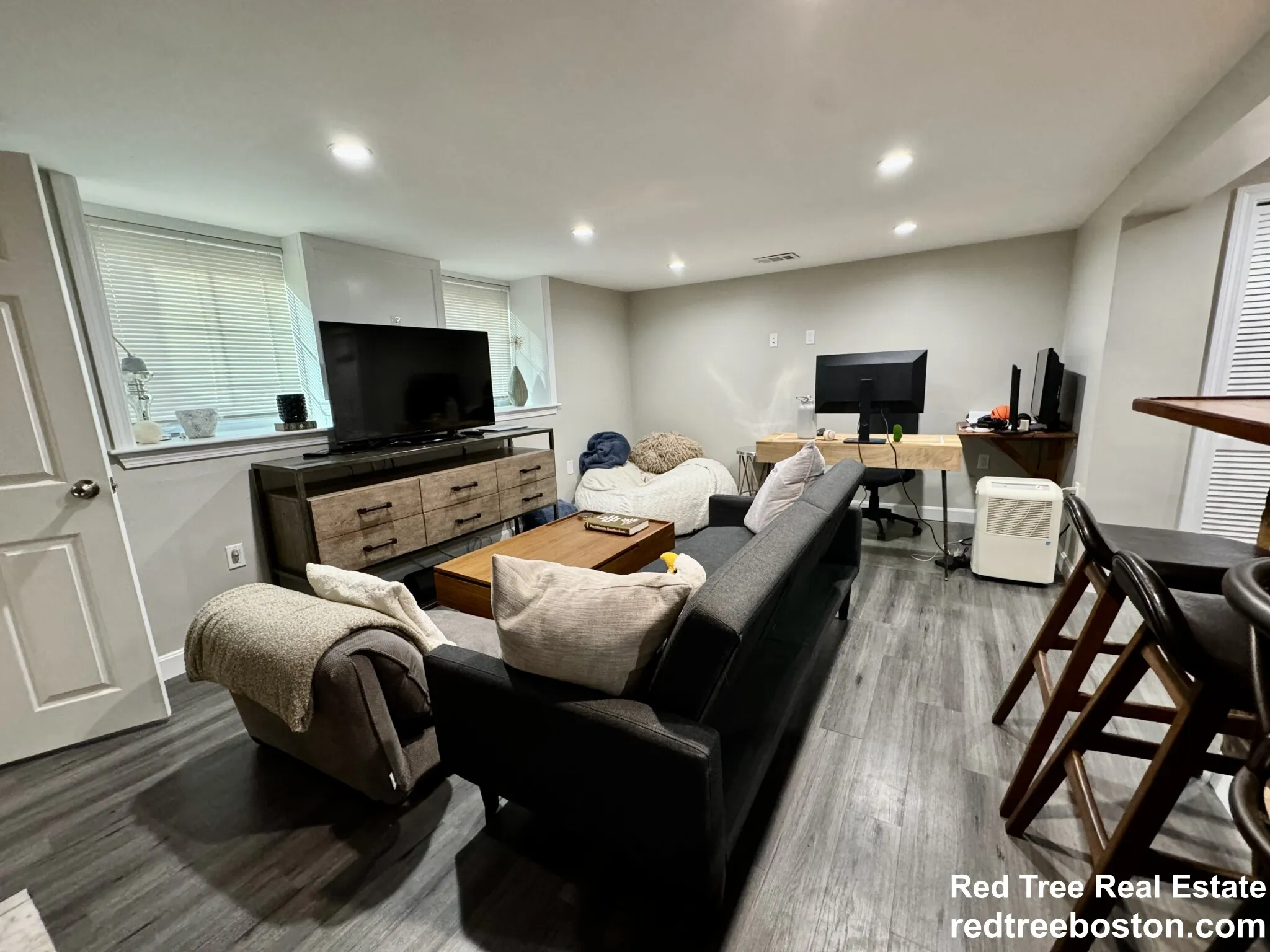 68 Manet Rd, Chestnut Hill