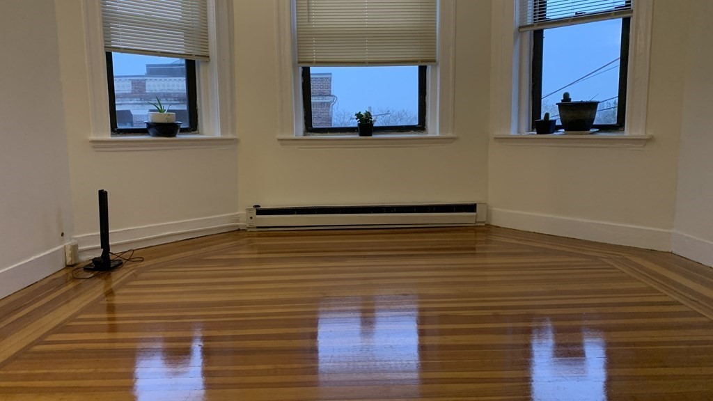 316 Summit Ave, Brighton