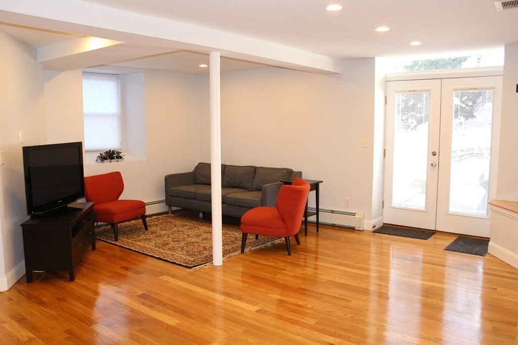 1 bed, 1 bath apartment for rent at 85 Rockview St Unit G, Jamaica Plain — photo 3 of 7