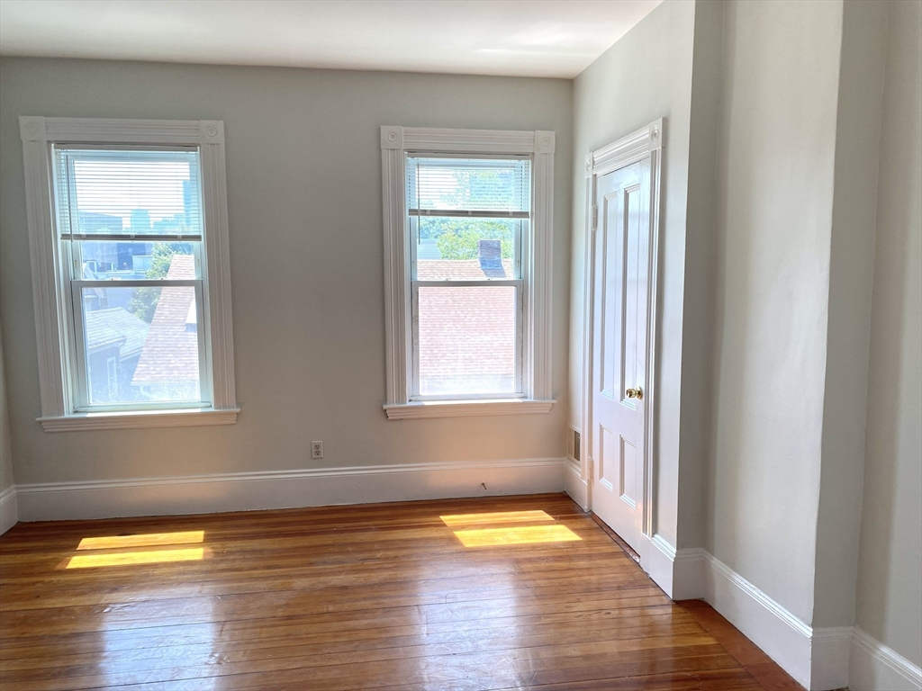 4 bed, 2 bath apartment for rent at 64 6th St Unit 3, East Cambridge — photo 6 of 10