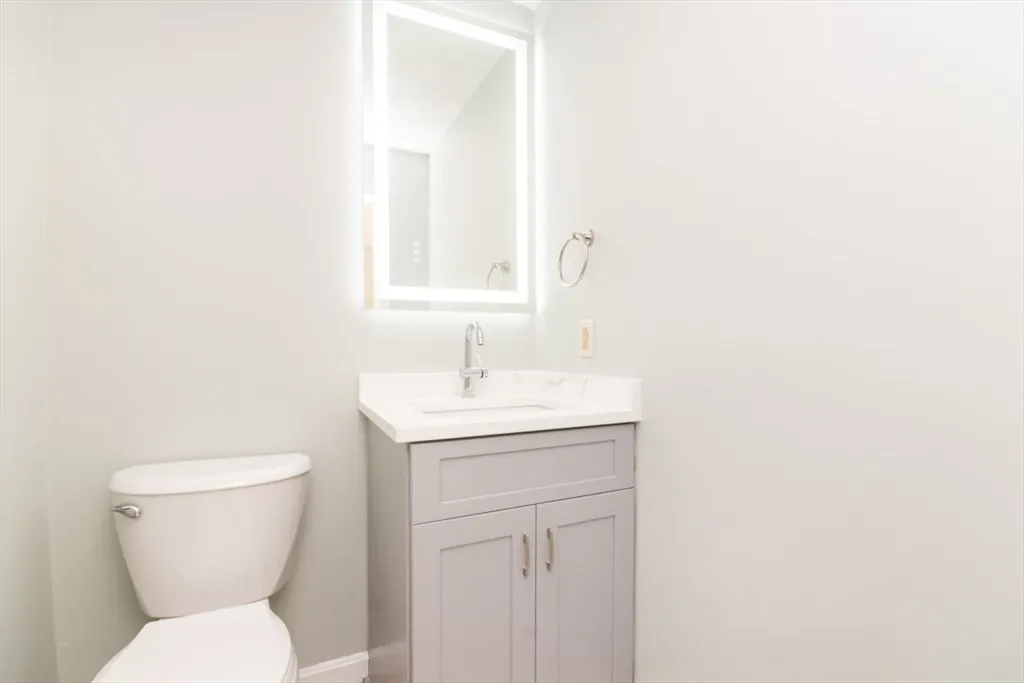 71 Norton St, South Attleboro