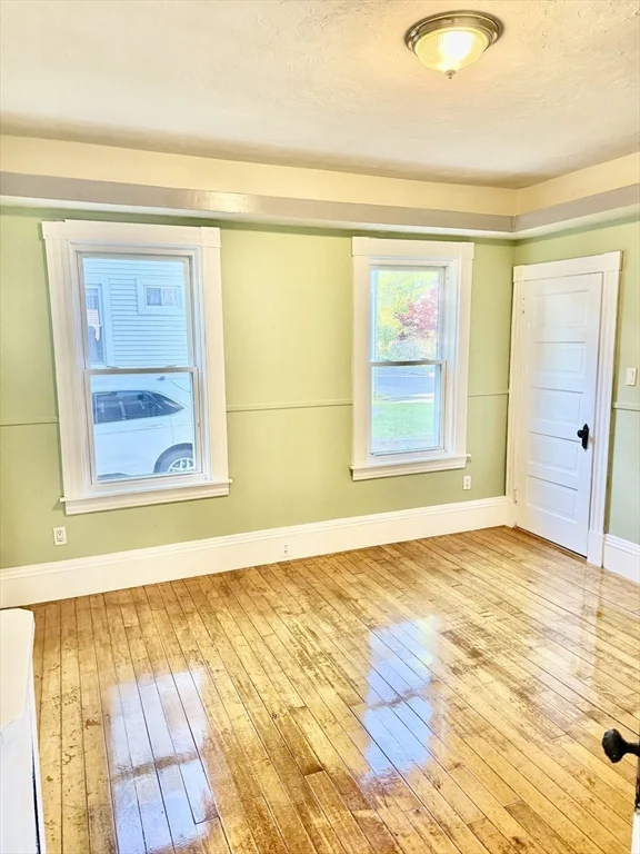 20 Cherry St, Brockton