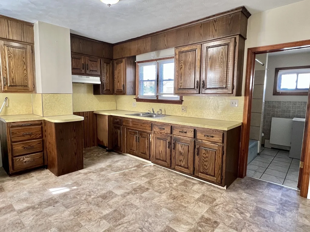 315 Main St, Springfield