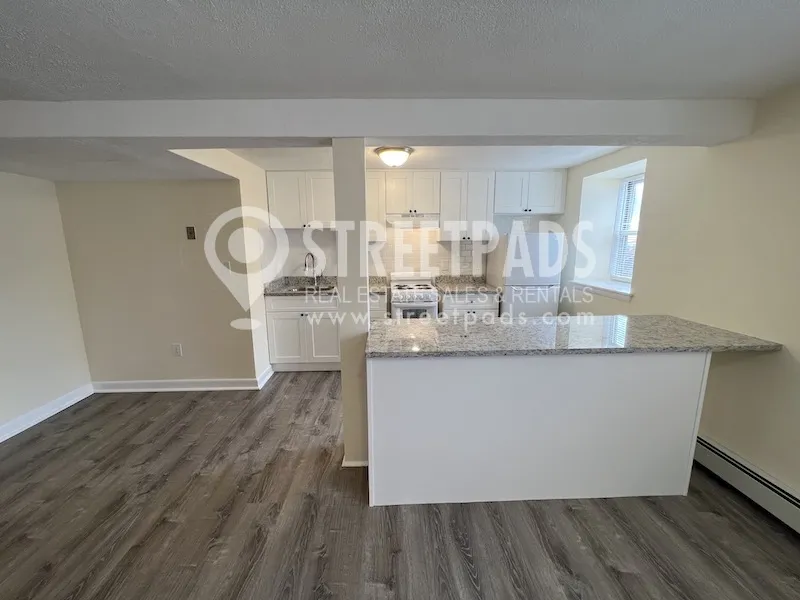 176 North Beacon St, Allston