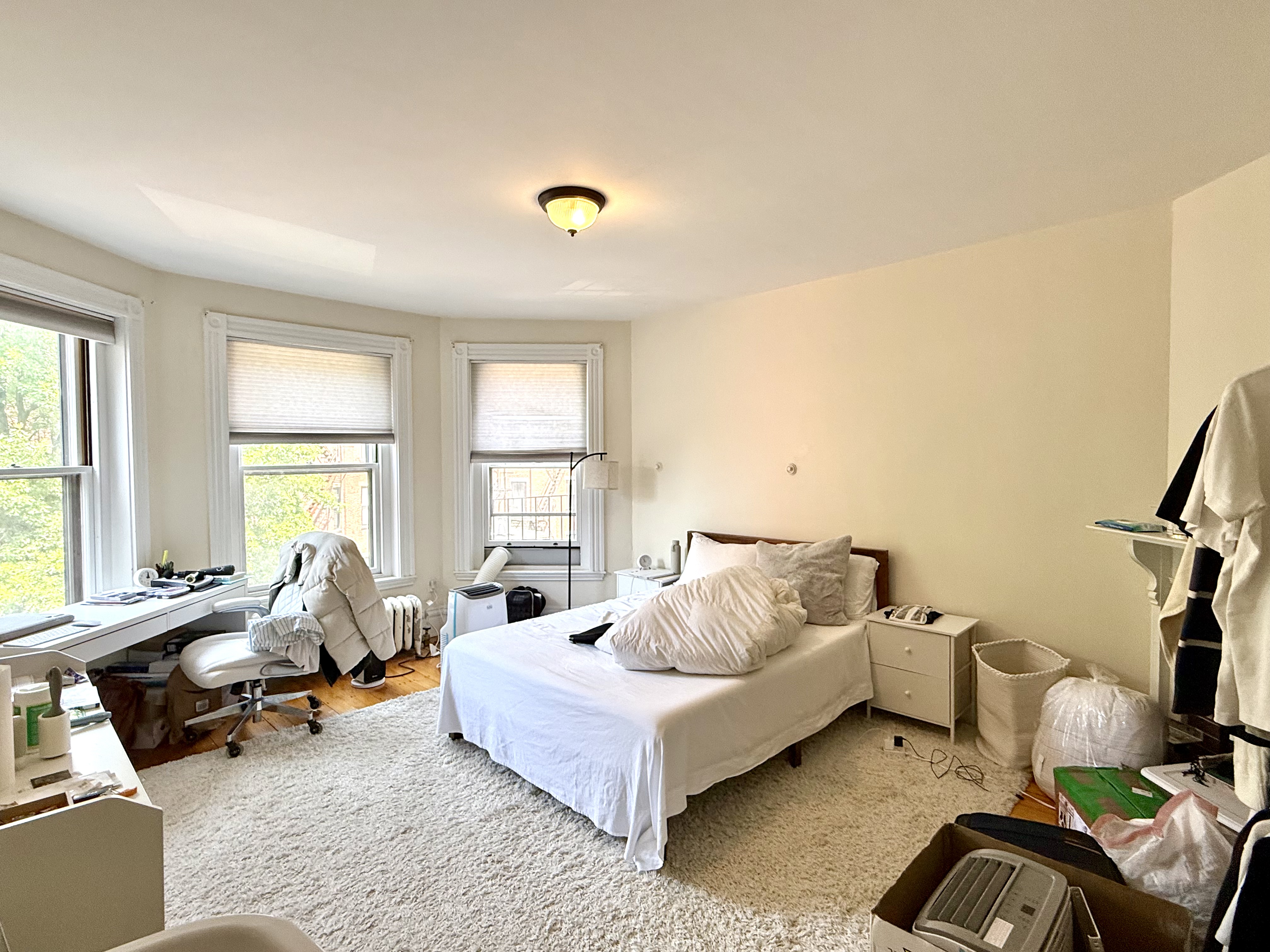 293 Newbury St, Back Bay