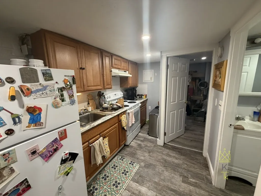 39 Irving St, Beacon Hill