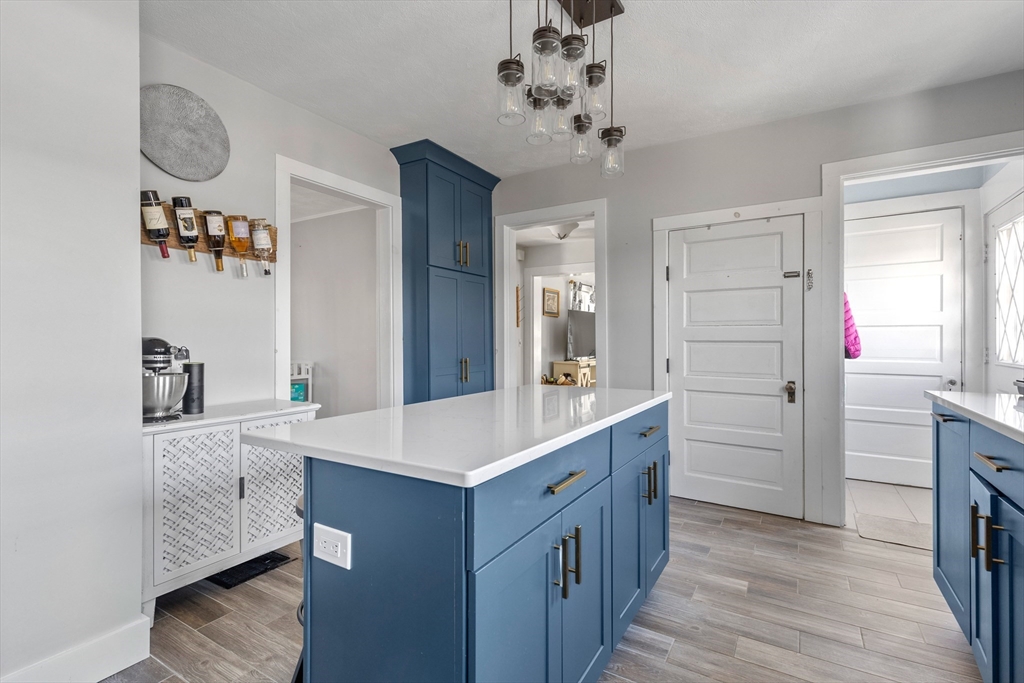 80 Dutcher St, Hopedale