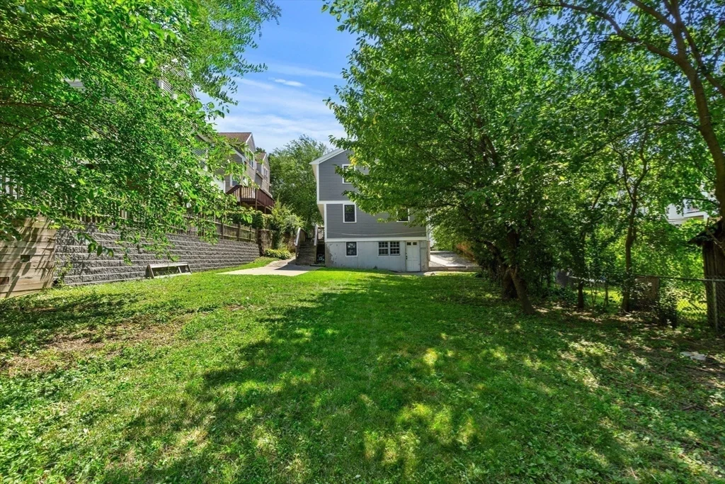 94 North St, Tufts University