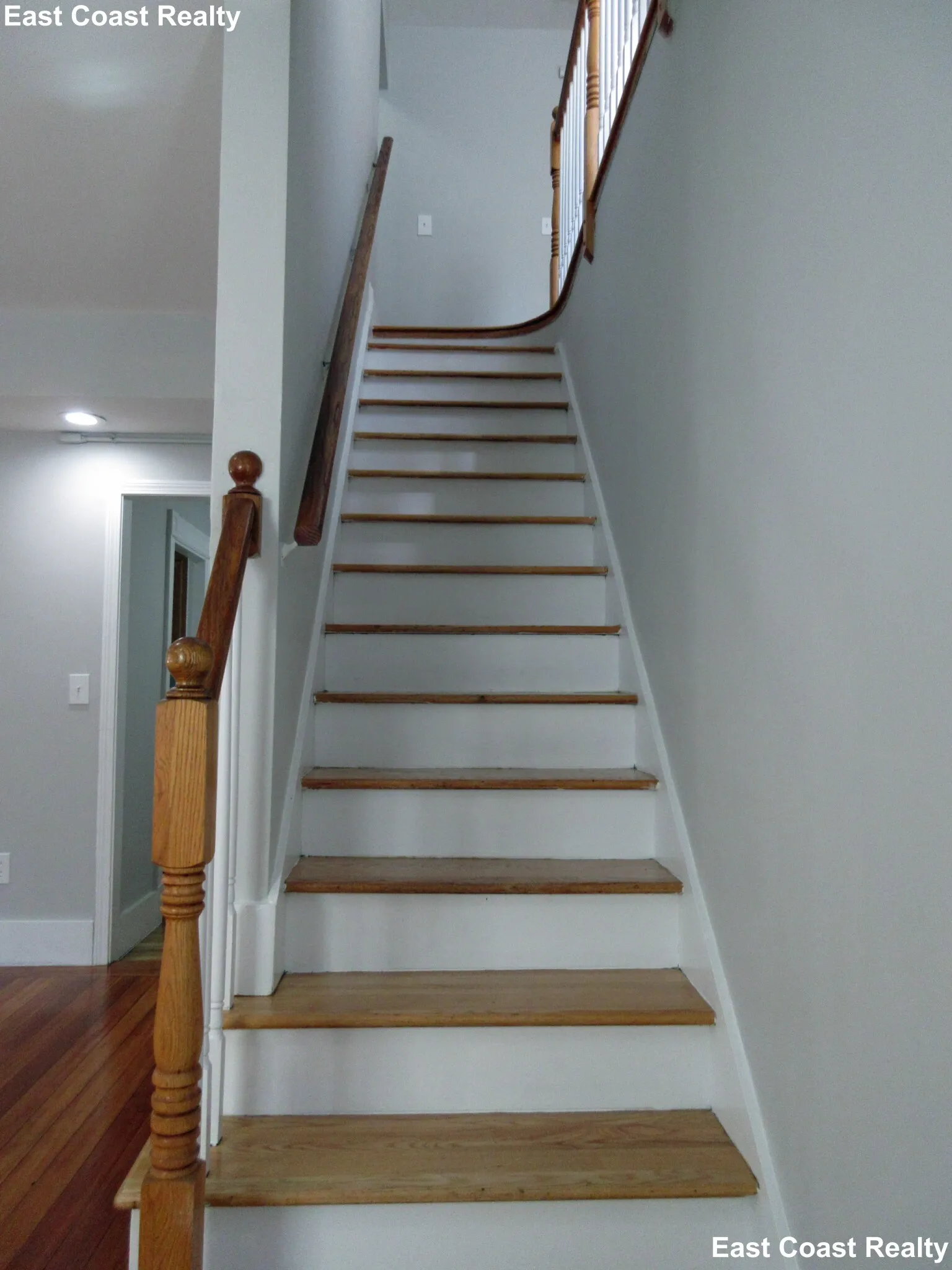 19 Braemore Rd, Brighton