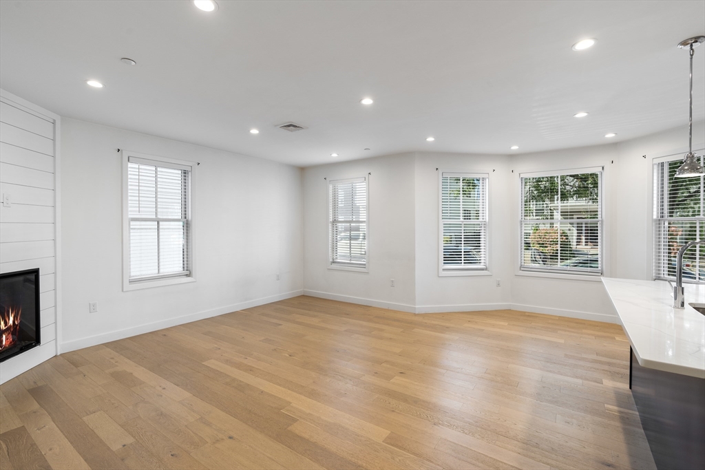 213 East Eagle St, East Boston