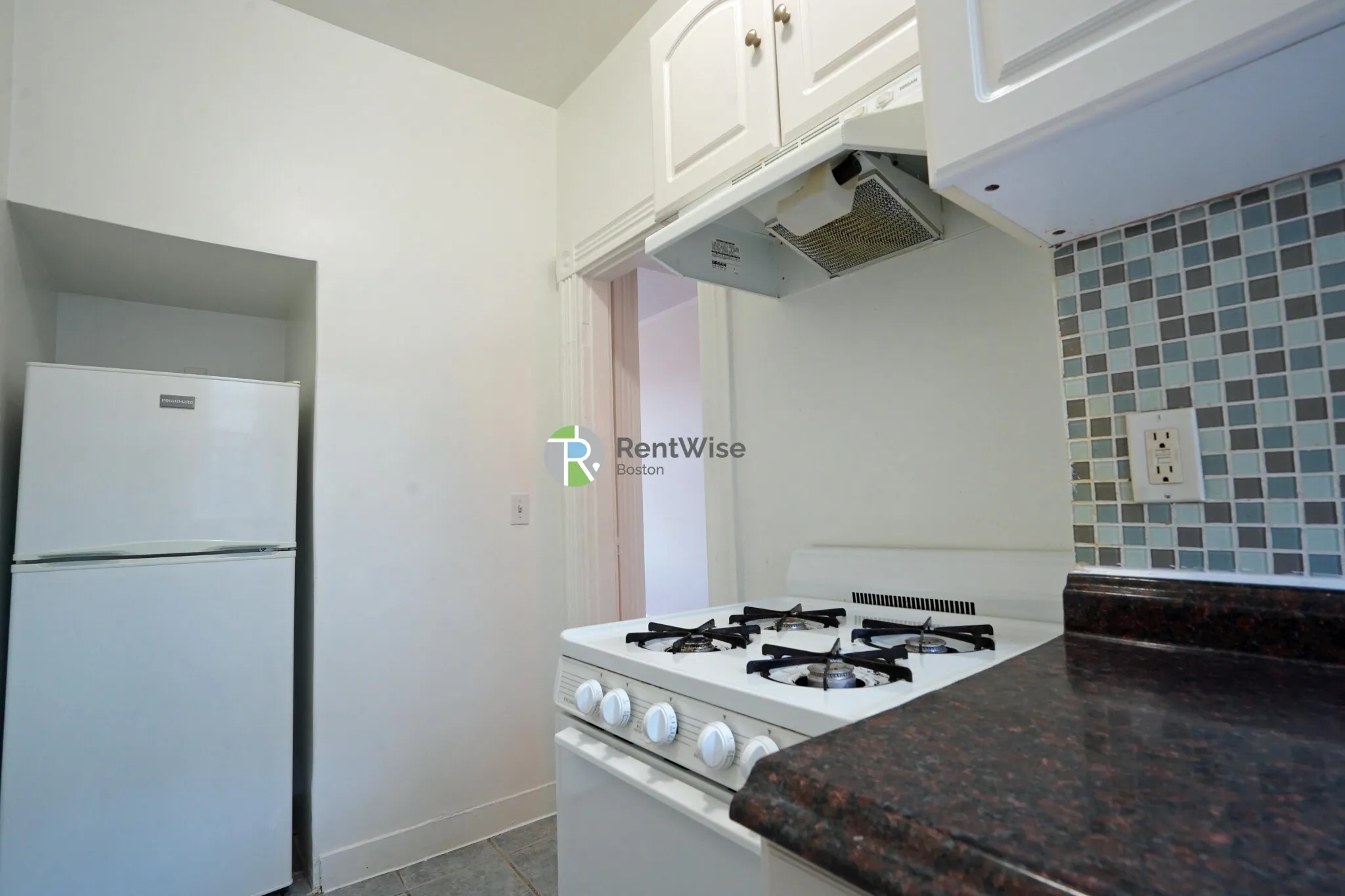 1302 Commonwealth Ave, Allston
