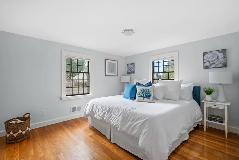 24 Hereford Rd, Marblehead