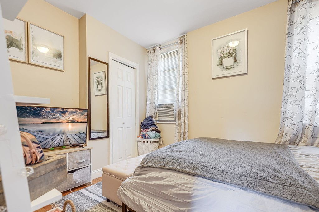 149 Endicott, North End