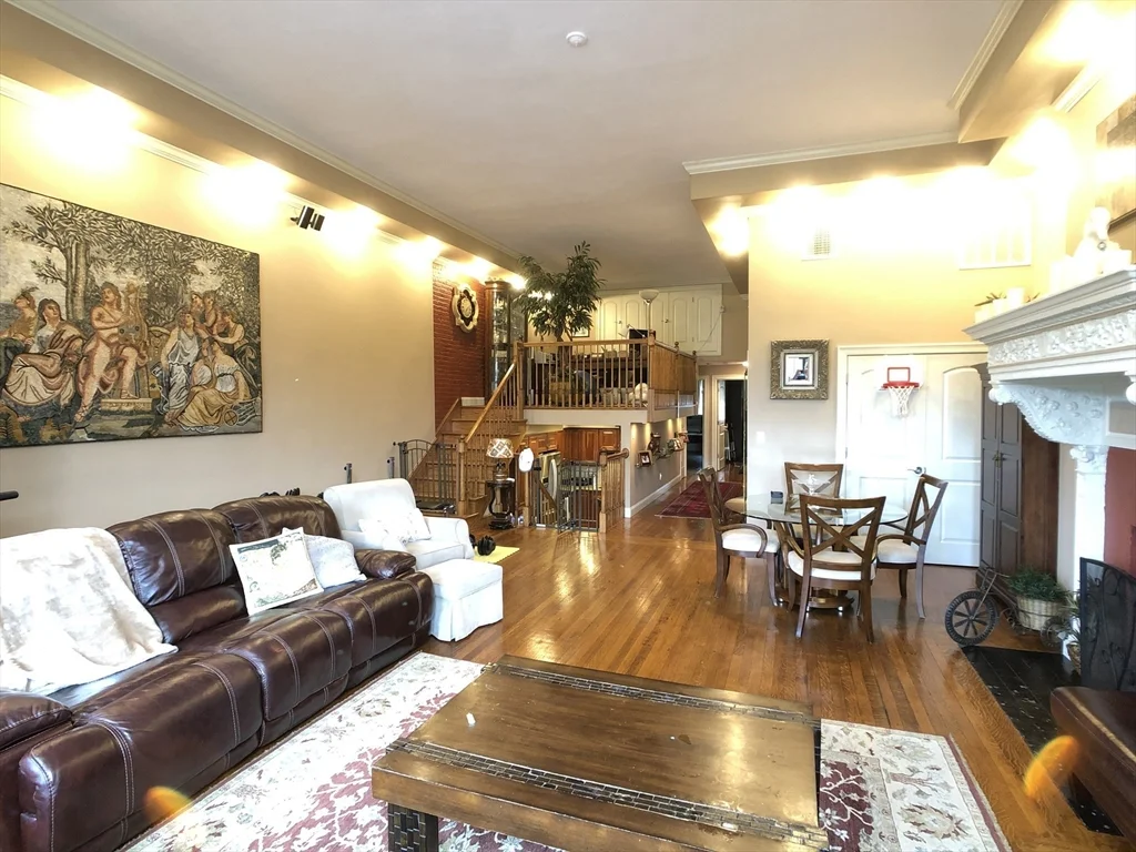 186 Beacon St, Back Bay