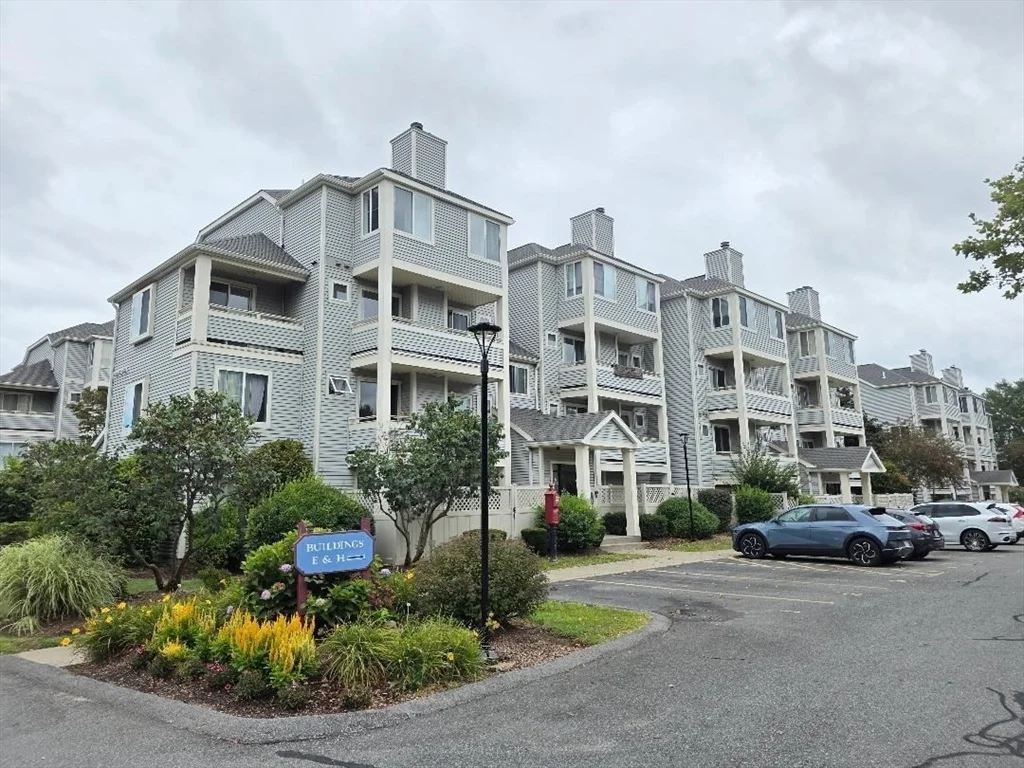 200 Falls Blvd, Quincy