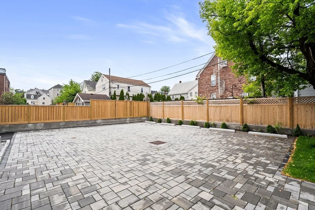 27 Shepard, Brighton