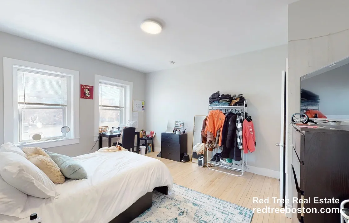 1284 Commonwealth Ave, Allston