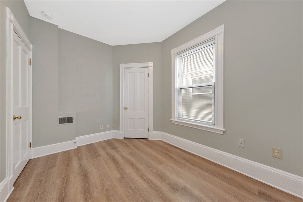 6 Bellflower St, Dorchester